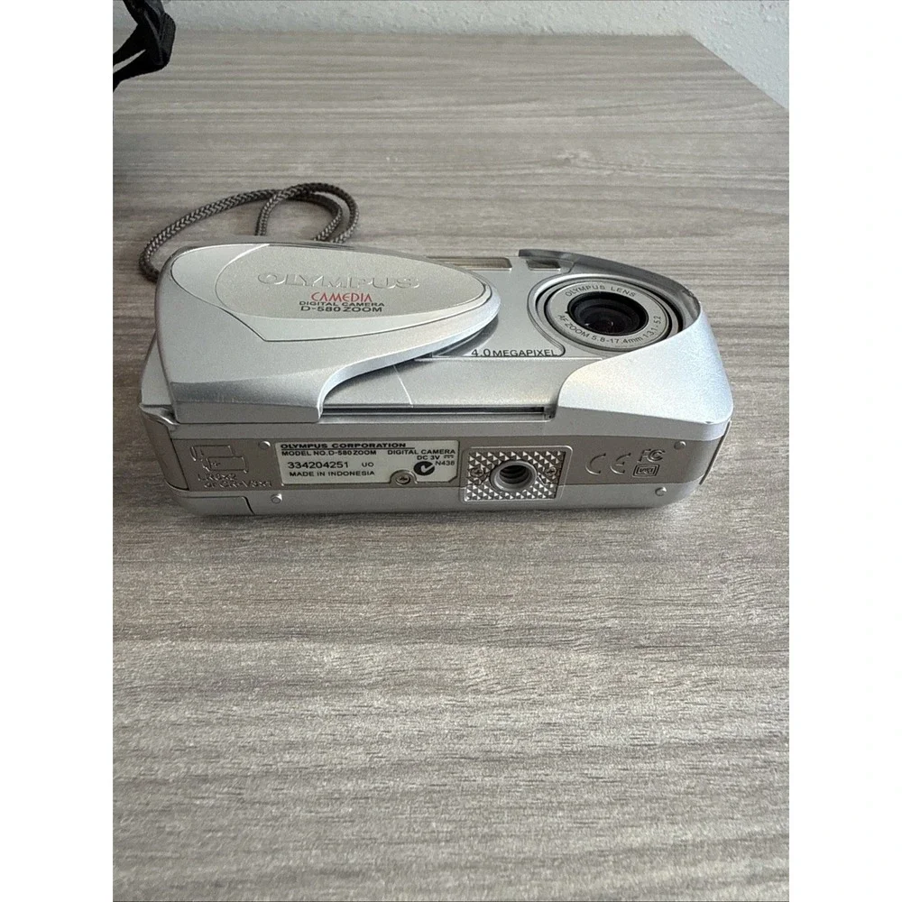 Olympus Camedia Stylus D580 Digital Camera Tested Working